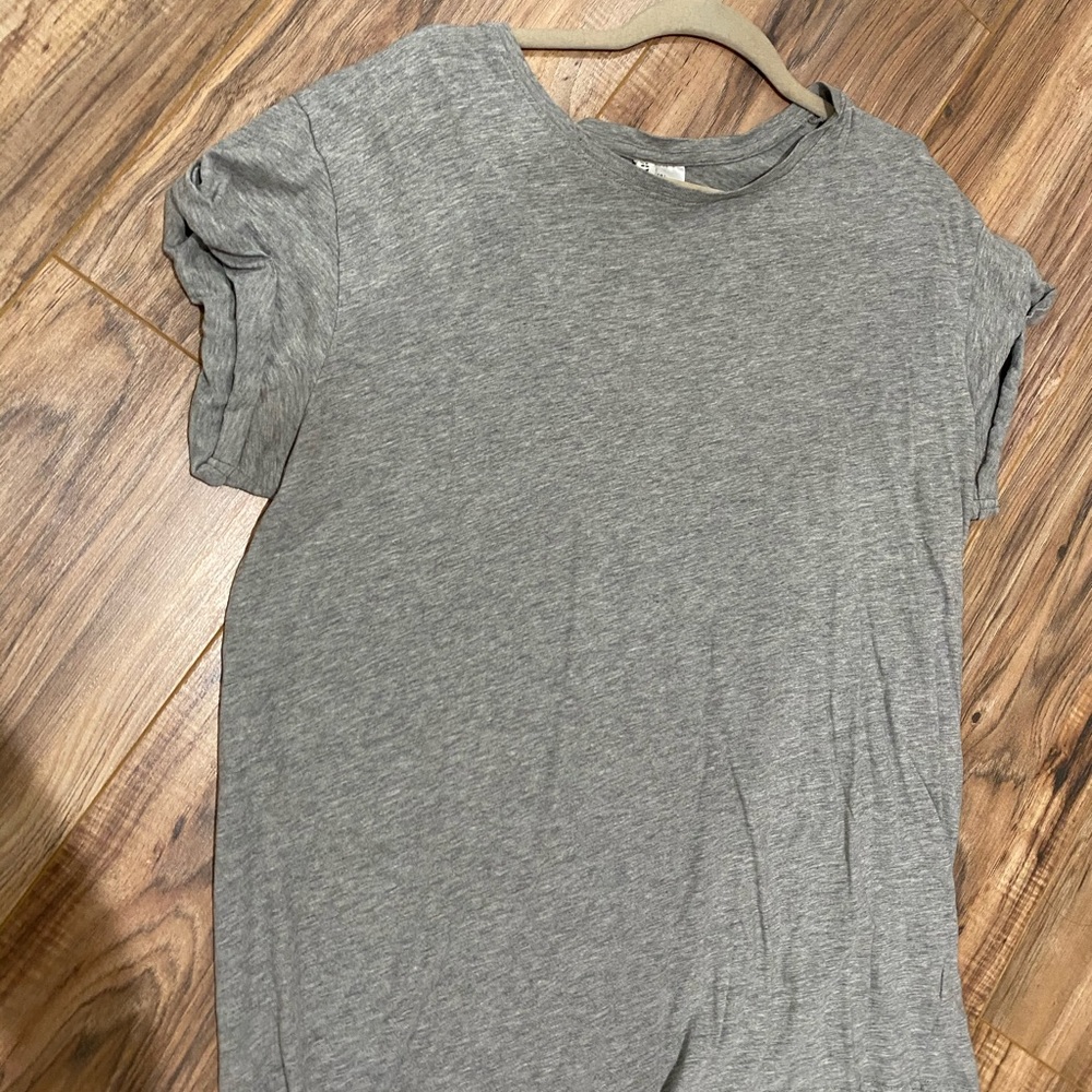 Grey rolled sleeve muscle tee